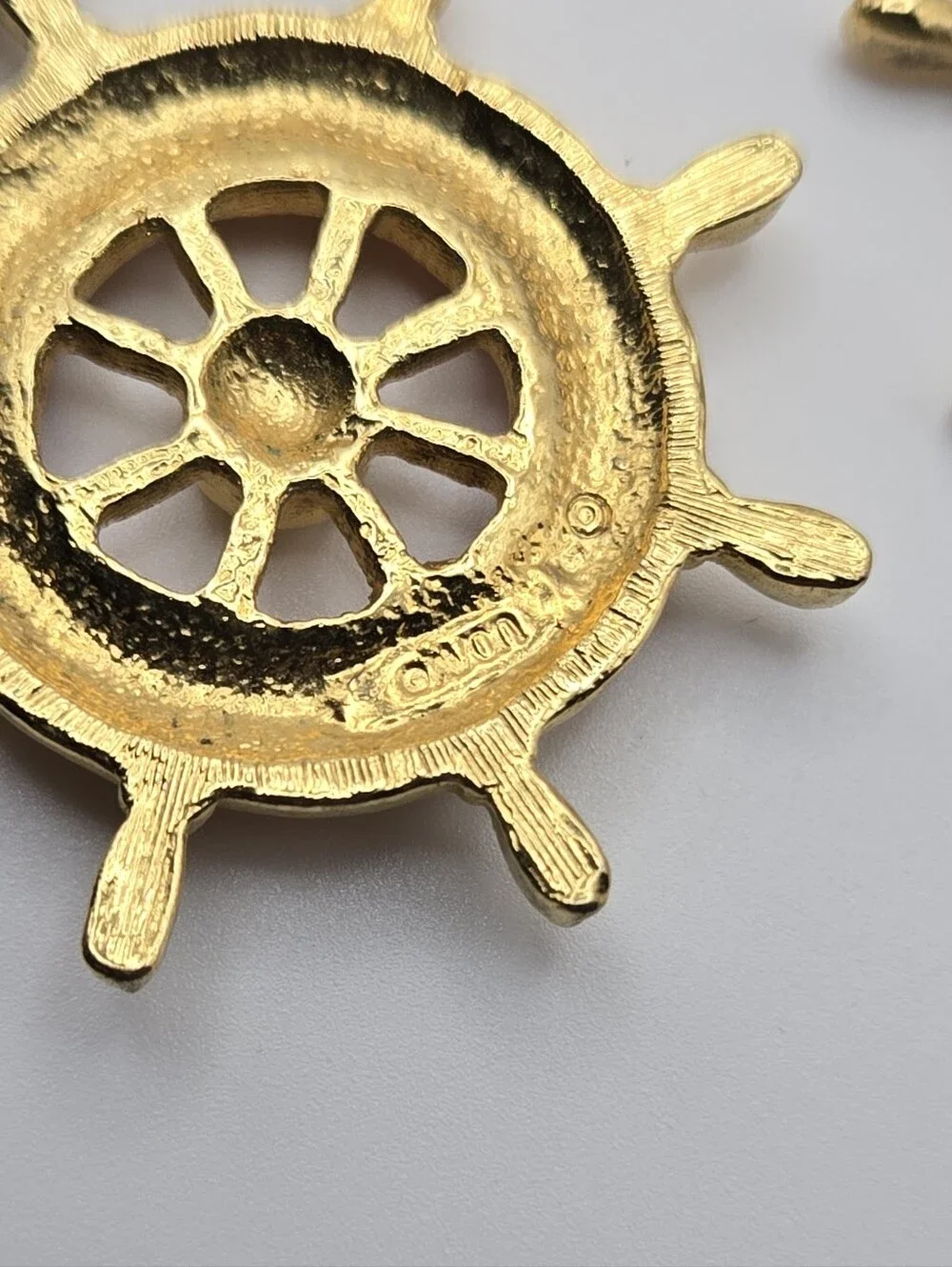 Avon Gold & Red Nautical Ship Wheel Earrings Vintage Style